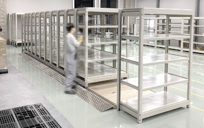 レール式移動棚とは